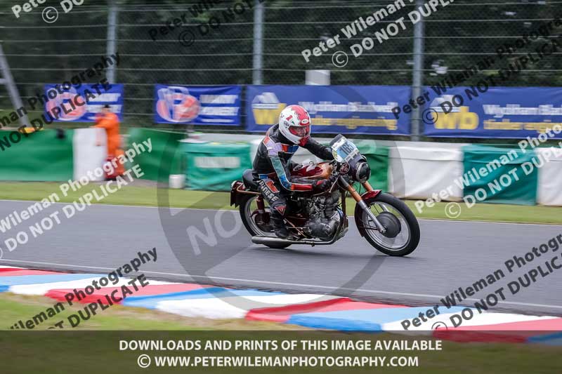 Vintage motorcycle club;eventdigitalimages;mallory park;mallory park trackday photographs;no limits trackdays;peter wileman photography;trackday digital images;trackday photos;vmcc festival 1000 bikes photographs